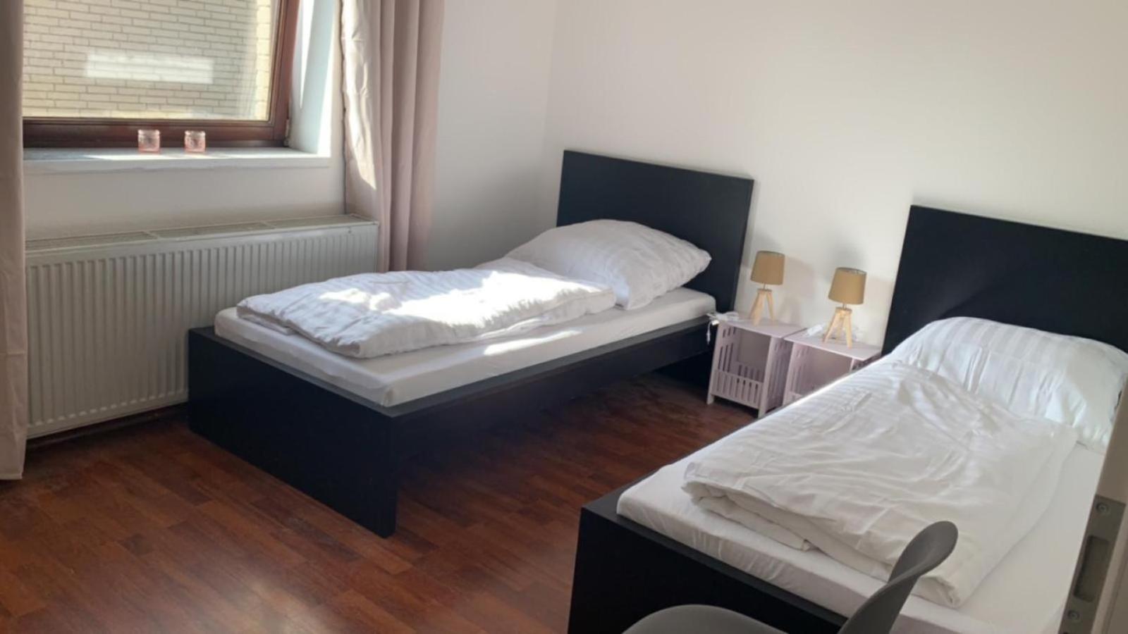 Zimmer In Wohnung, Monteure, Zentral, Enger Luaran gambar